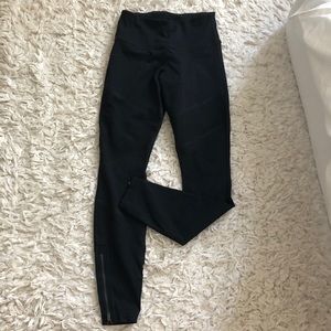 Athleta black leggings